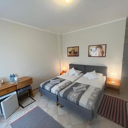 Gosciniec Jantar Hotel Gizycko Ngoại thất bức ảnh