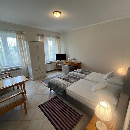 Gosciniec Jantar Hotel Gizycko Ngoại thất bức ảnh