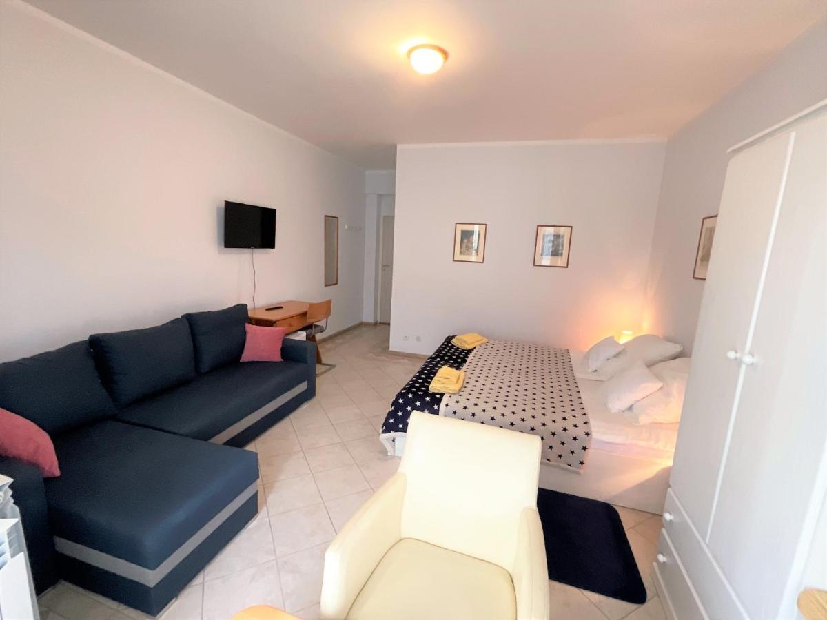Gosciniec Jantar Hotel Gizycko Ngoại thất bức ảnh