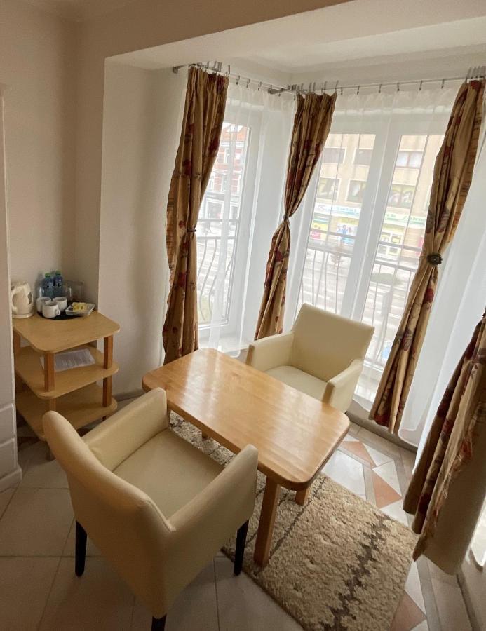 Gosciniec Jantar Hotel Gizycko Ngoại thất bức ảnh