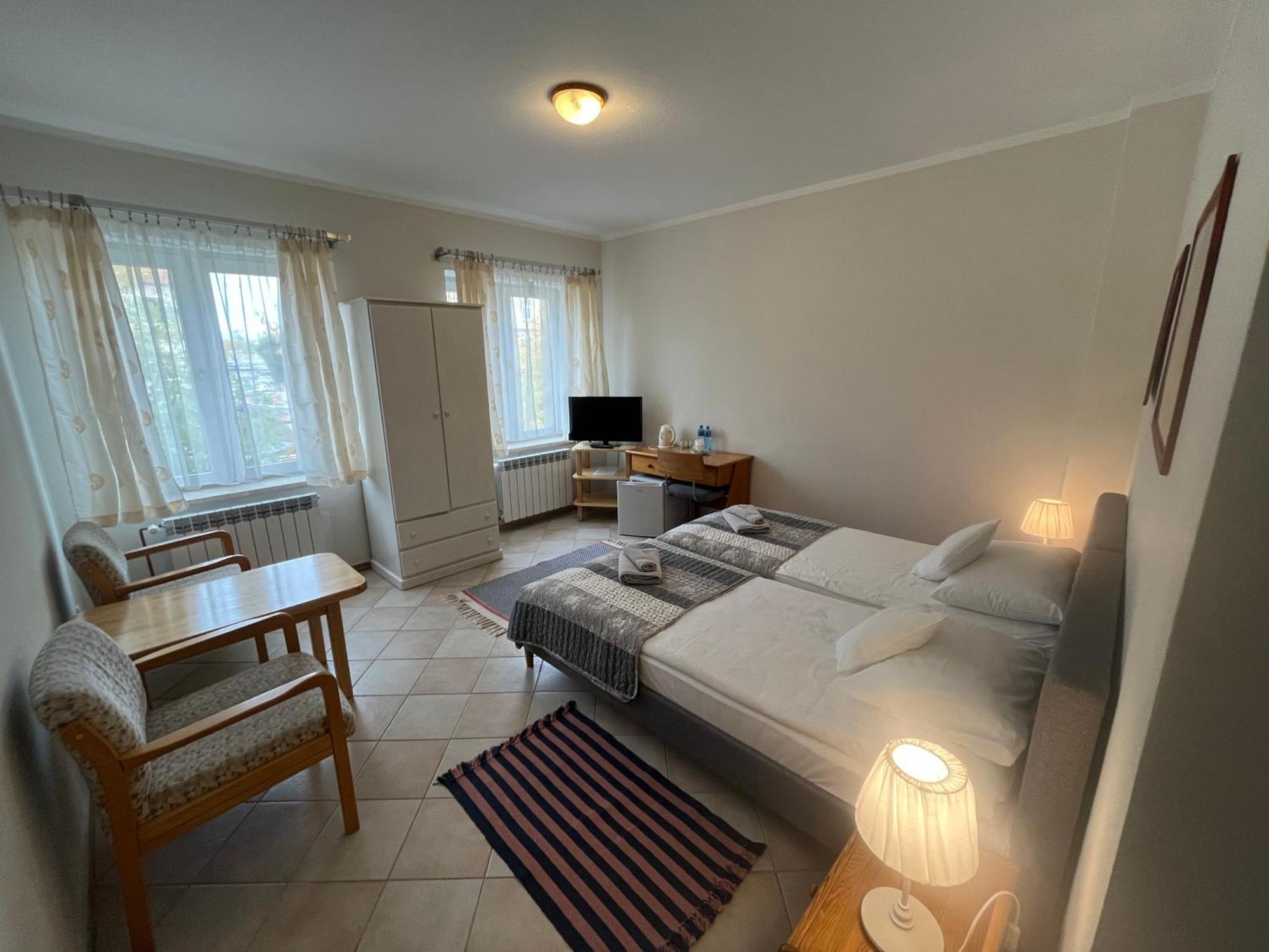 Gosciniec Jantar Hotel Gizycko Ngoại thất bức ảnh