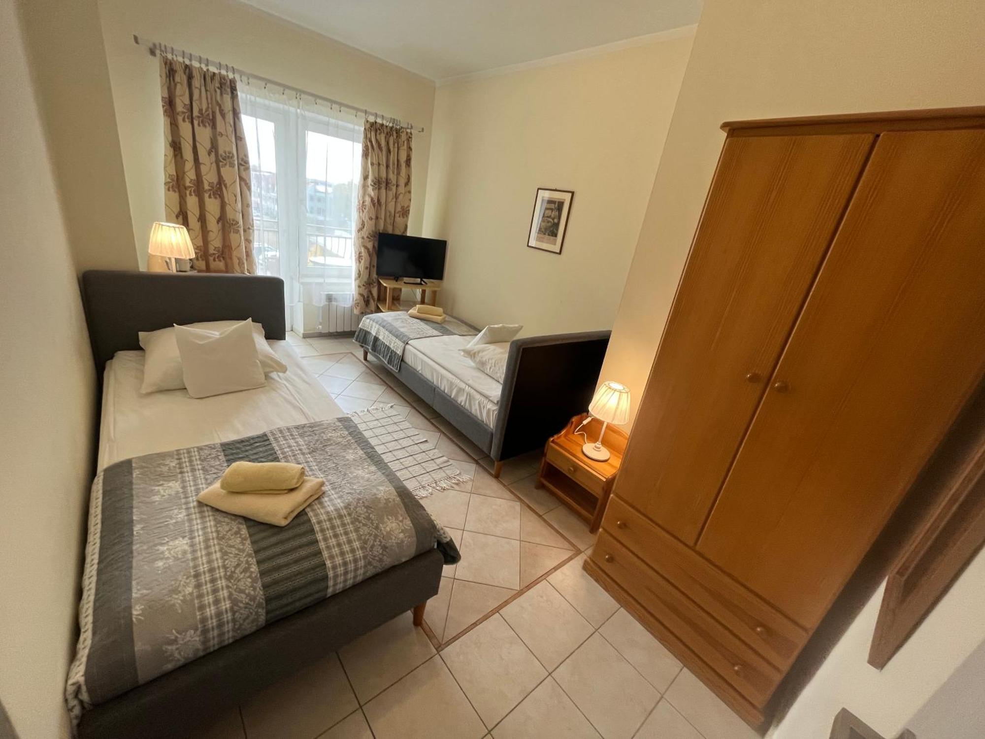 Gosciniec Jantar Hotel Gizycko Ngoại thất bức ảnh