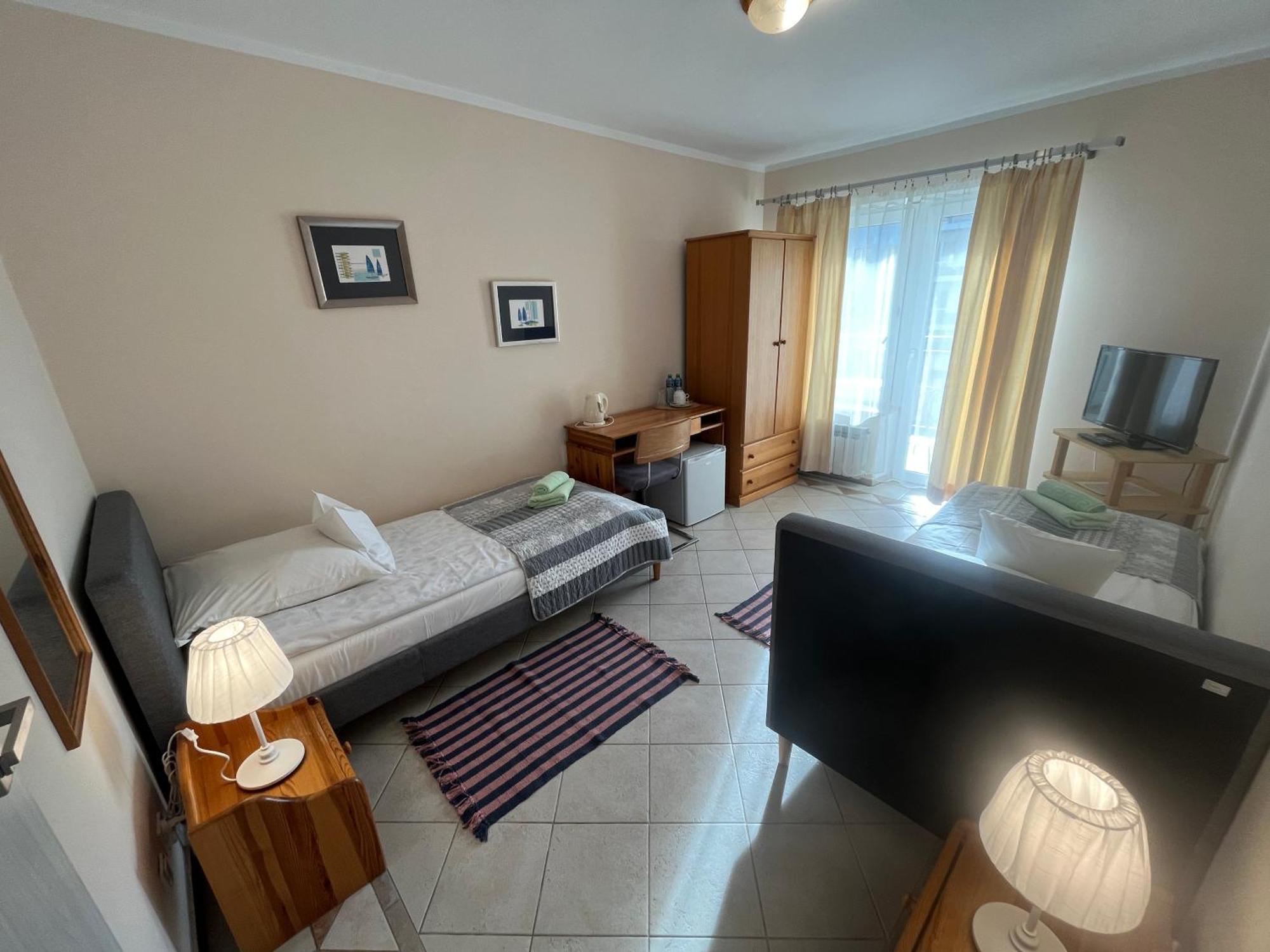 Gosciniec Jantar Hotel Gizycko Ngoại thất bức ảnh